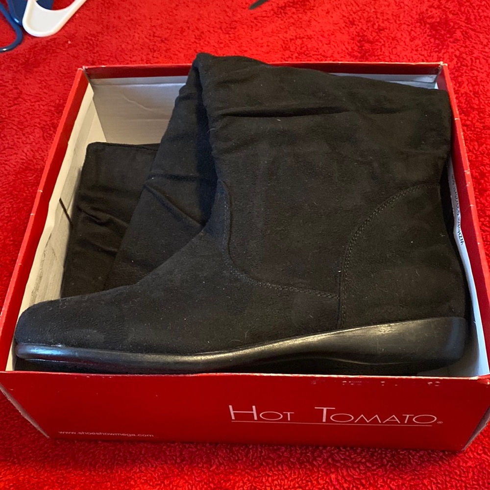 Hot tomato flat boots